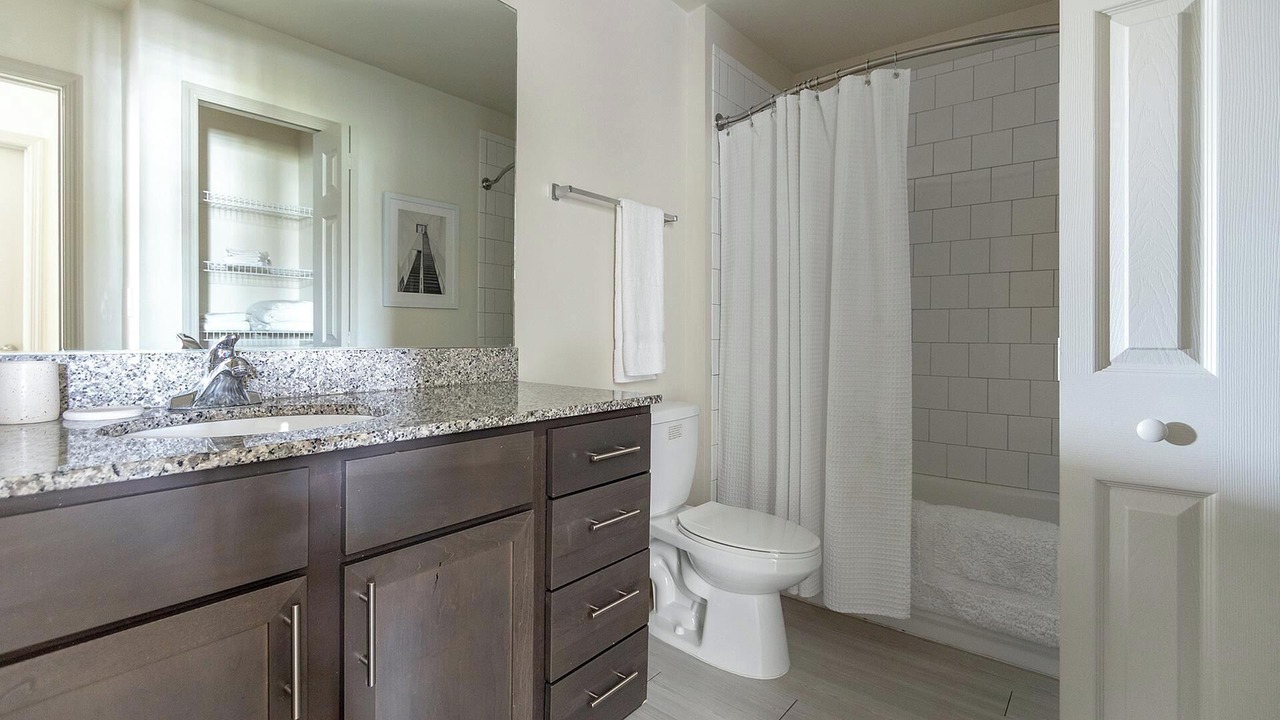 Photo of Bathroom in Eastwood Village