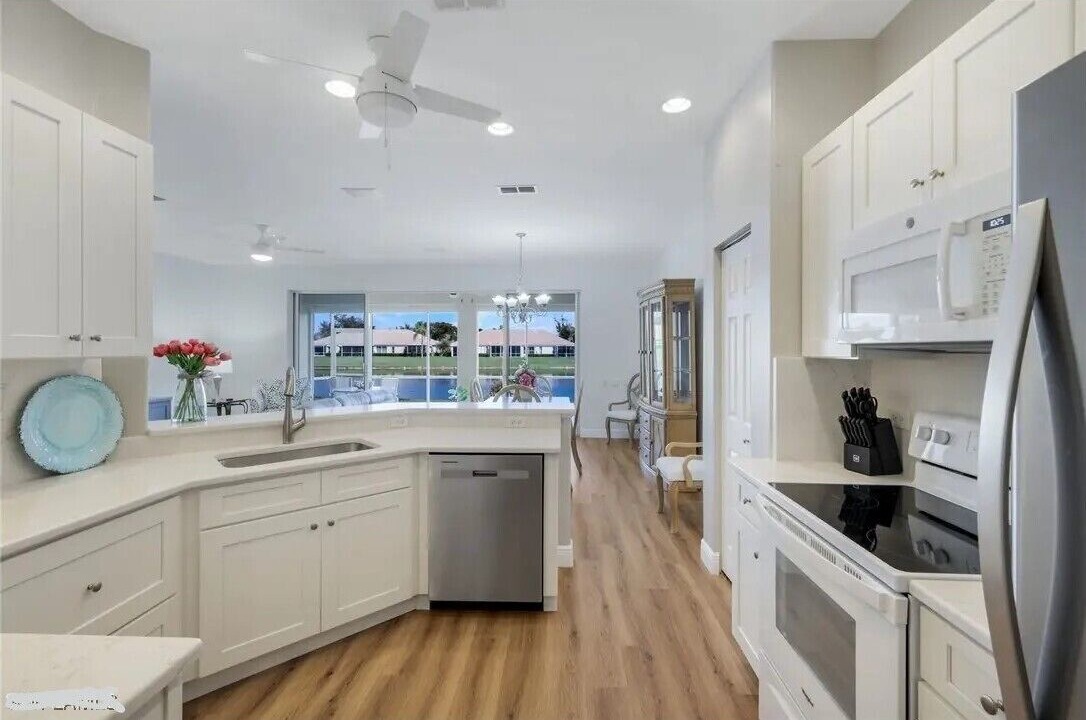 Photo of Kitchen in Tropical Cove