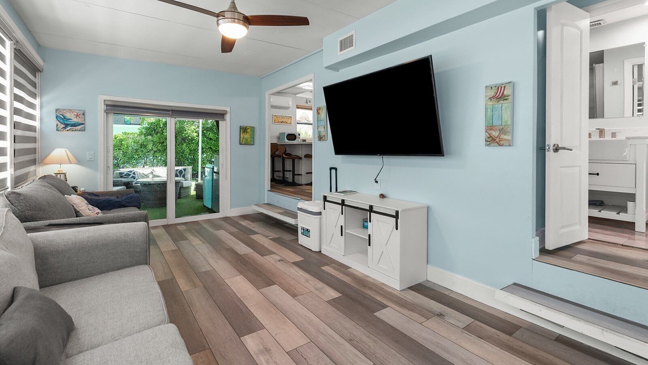 Photo of Livingroom in Layton