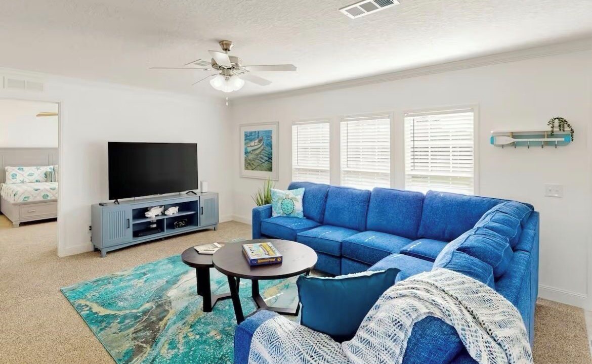 Photo of Livingroom in Taylor Creek
