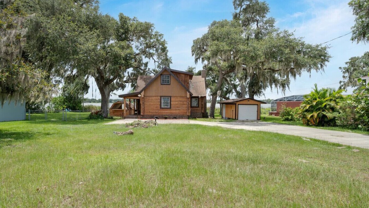 Photo of Outdoor in Auburndale