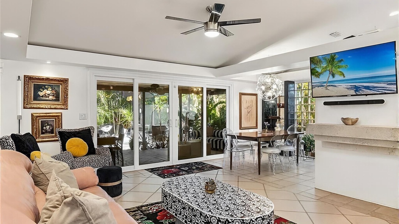 Photo of Bedroom in Naples Park
