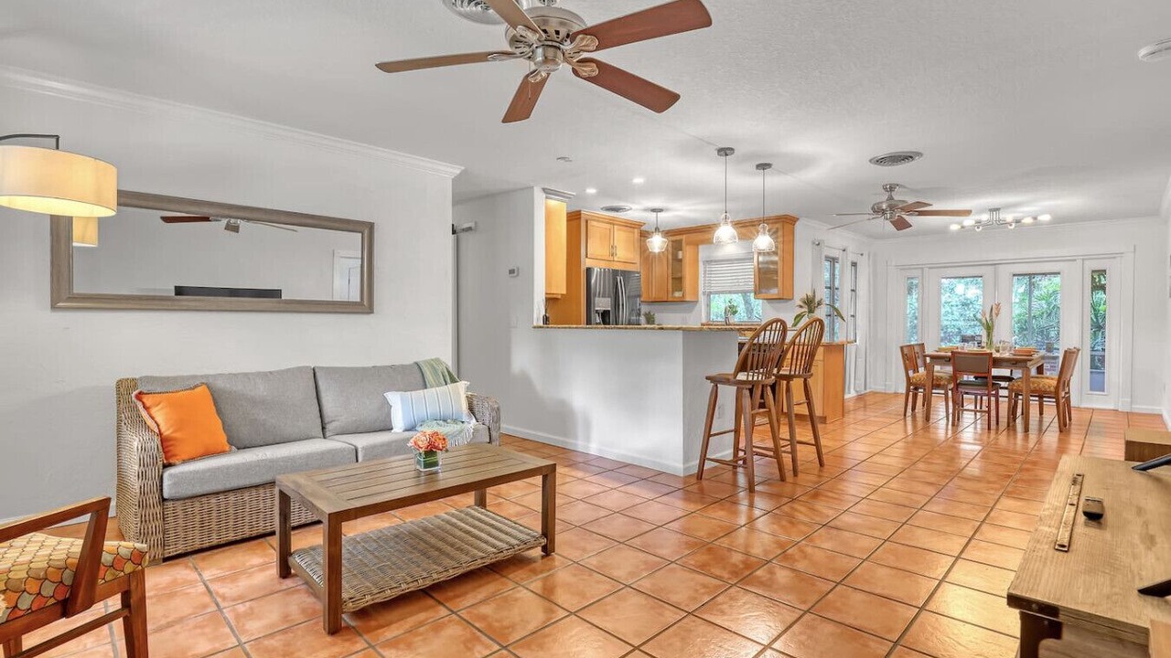 Photo of Livingroom in Palm City