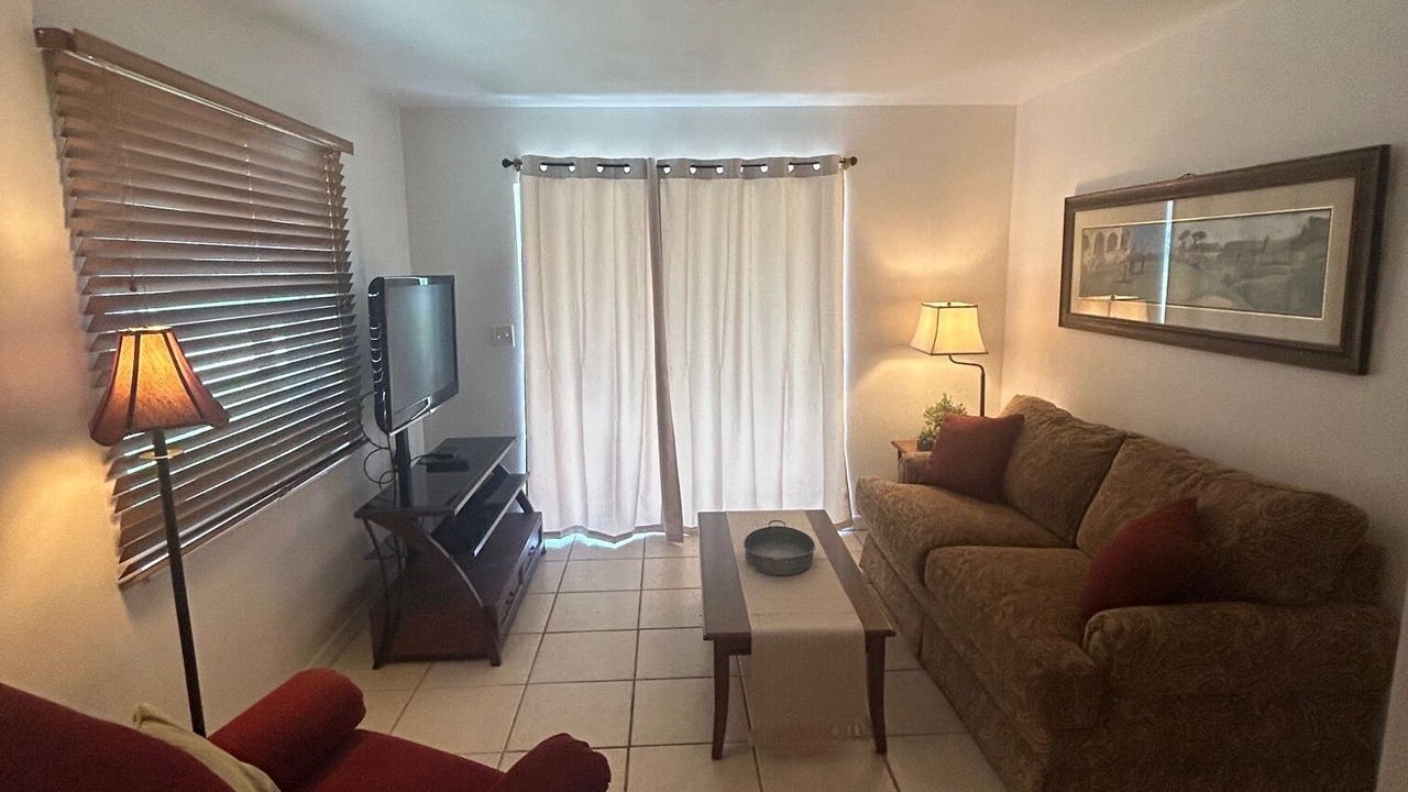 Photo of Livingroom in Englewood