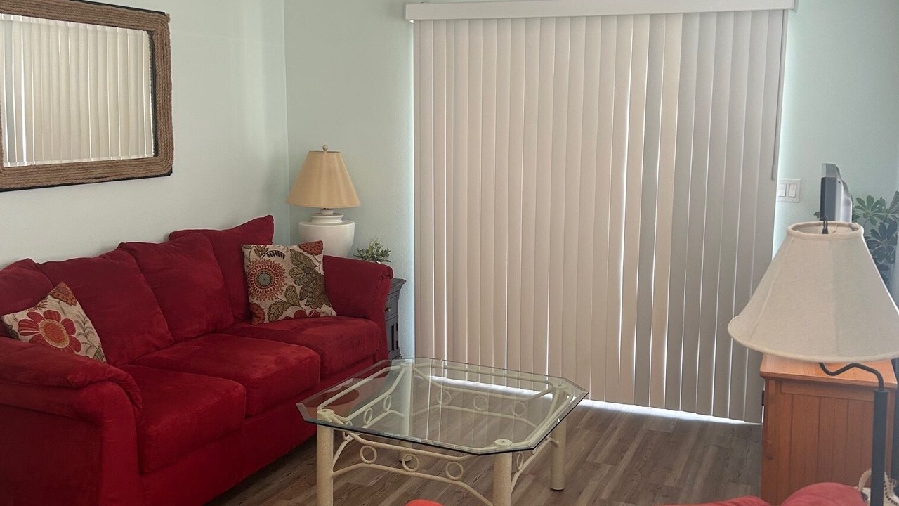Photo of Livingroom in Englewood