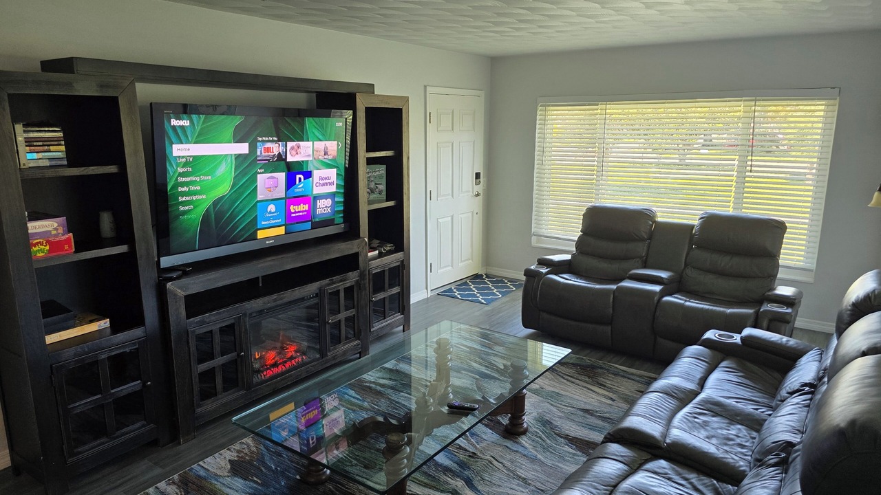 Photo of Livingroom in Historic Downtown Melbourne