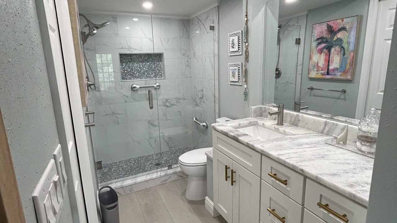 Photo of Bathroom in Hammock Bay