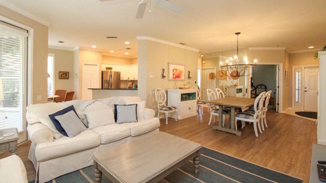 Photo of Livingroom in Rural Estates