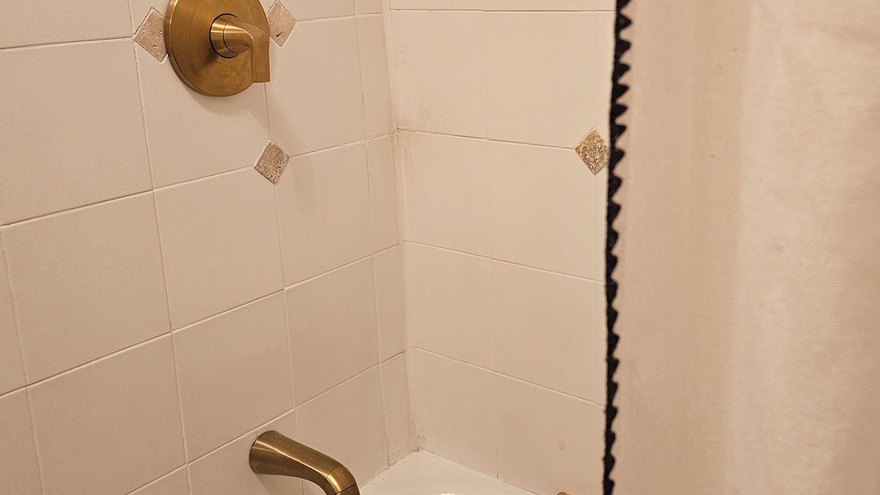 Photo of Bathroom in Douglas