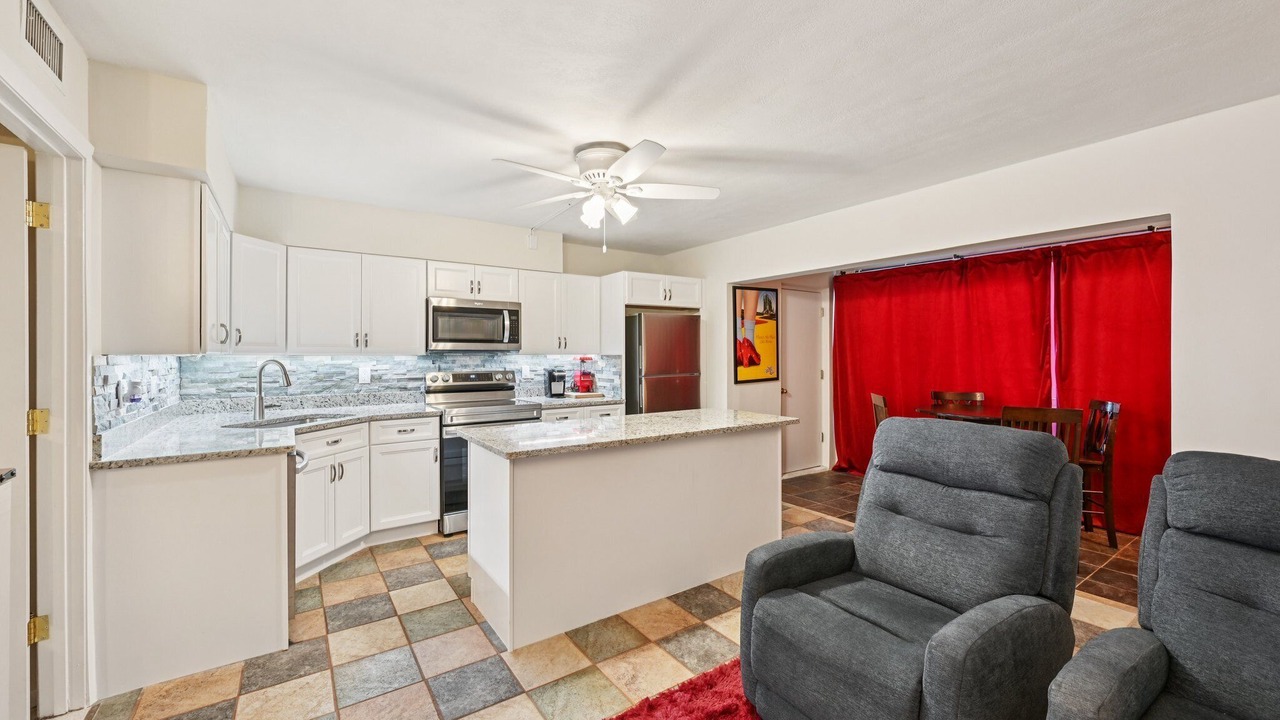 Photo of Livingroom in Hutchinson Island South