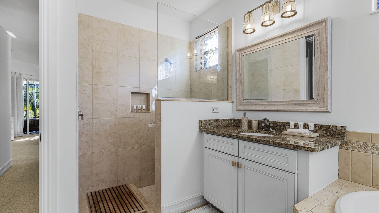 Photo of Bathroom in Naples