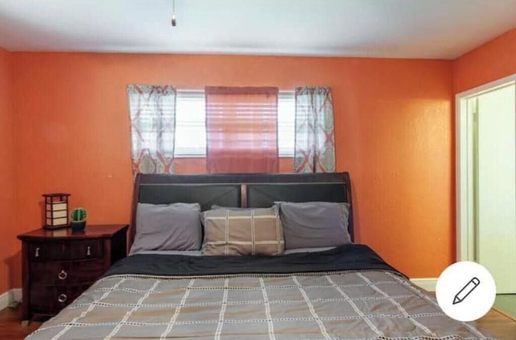 Photo of Bedroom in Golfview Harbor