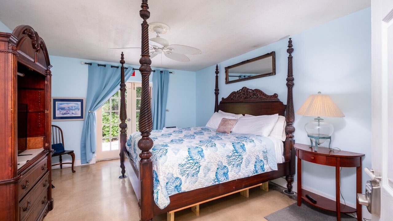 Photo of Bedroom in Key Largo