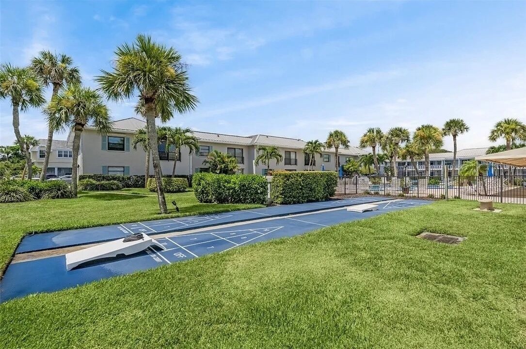 Photo of Others in Indian River Shores