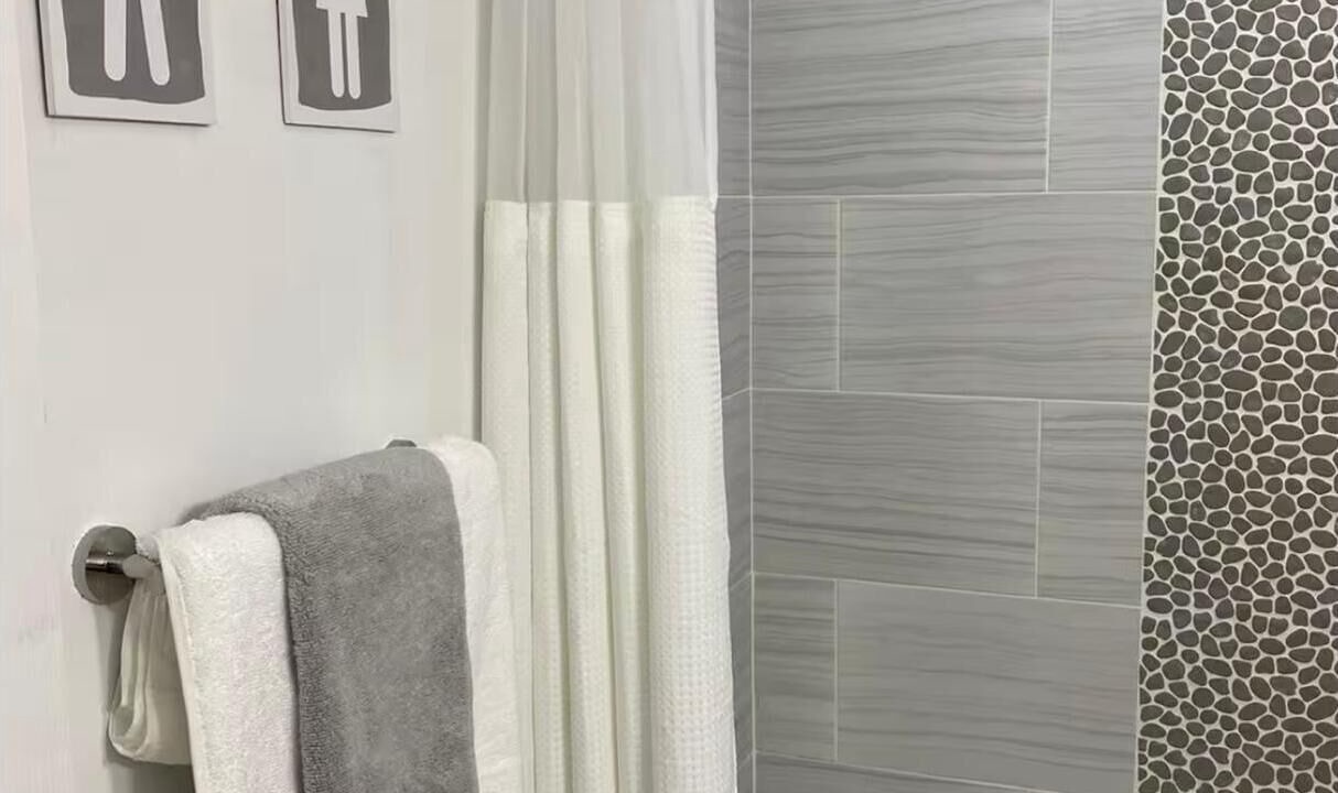Photo of Bathroom in Biggar