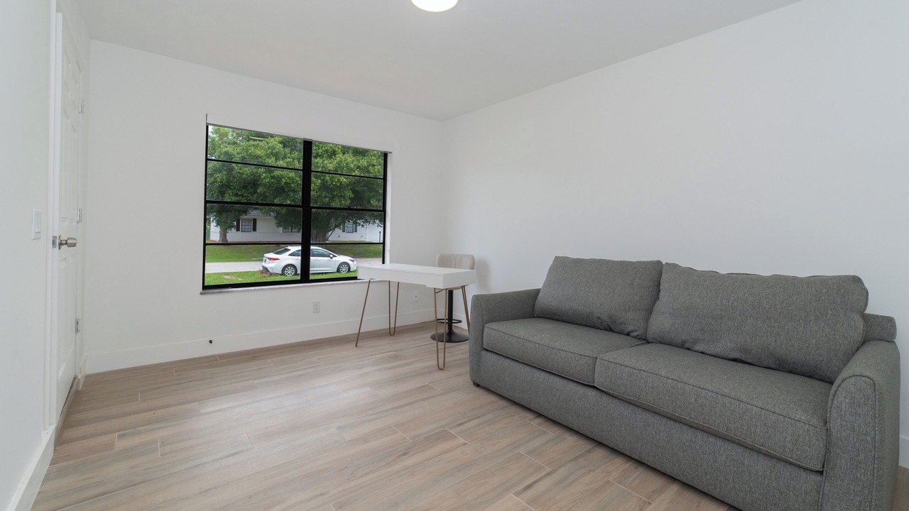 Photo of Livingroom in Port Saint Lucie