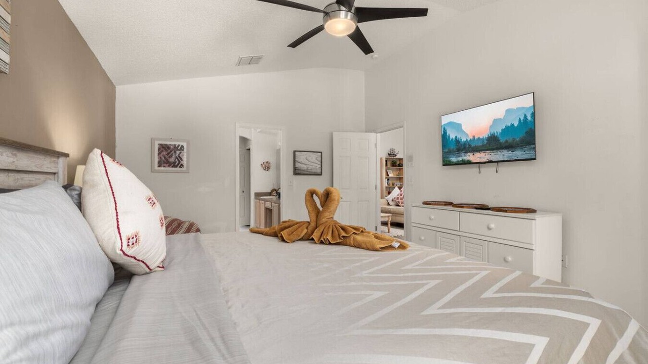 Photo of Bedroom in Thousand Oaks