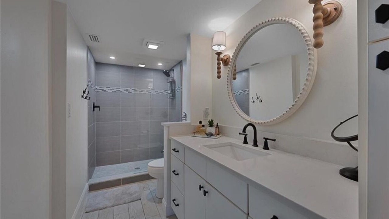 Photo of Bathroom in Palm River Estates