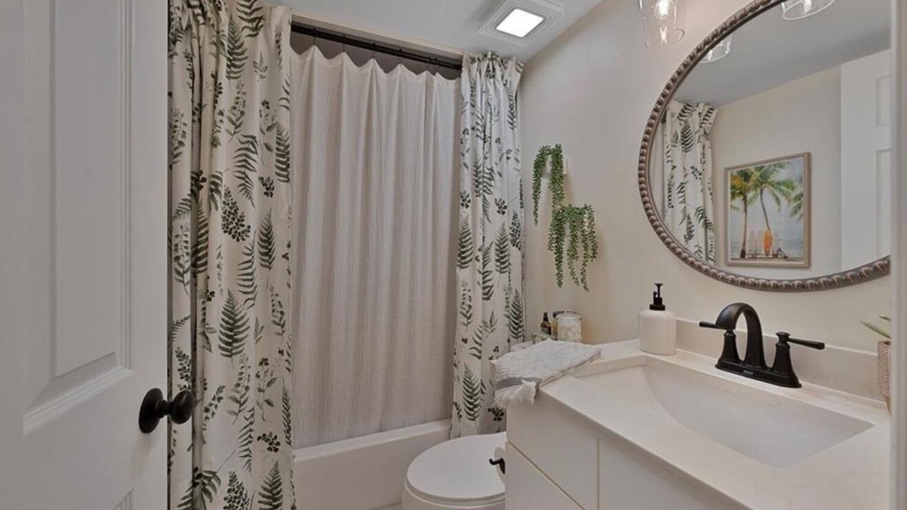 Photo of Bathroom in Palm River Estates