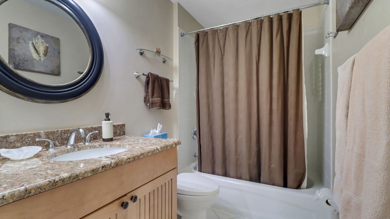 Photo of Bathroom in Naples