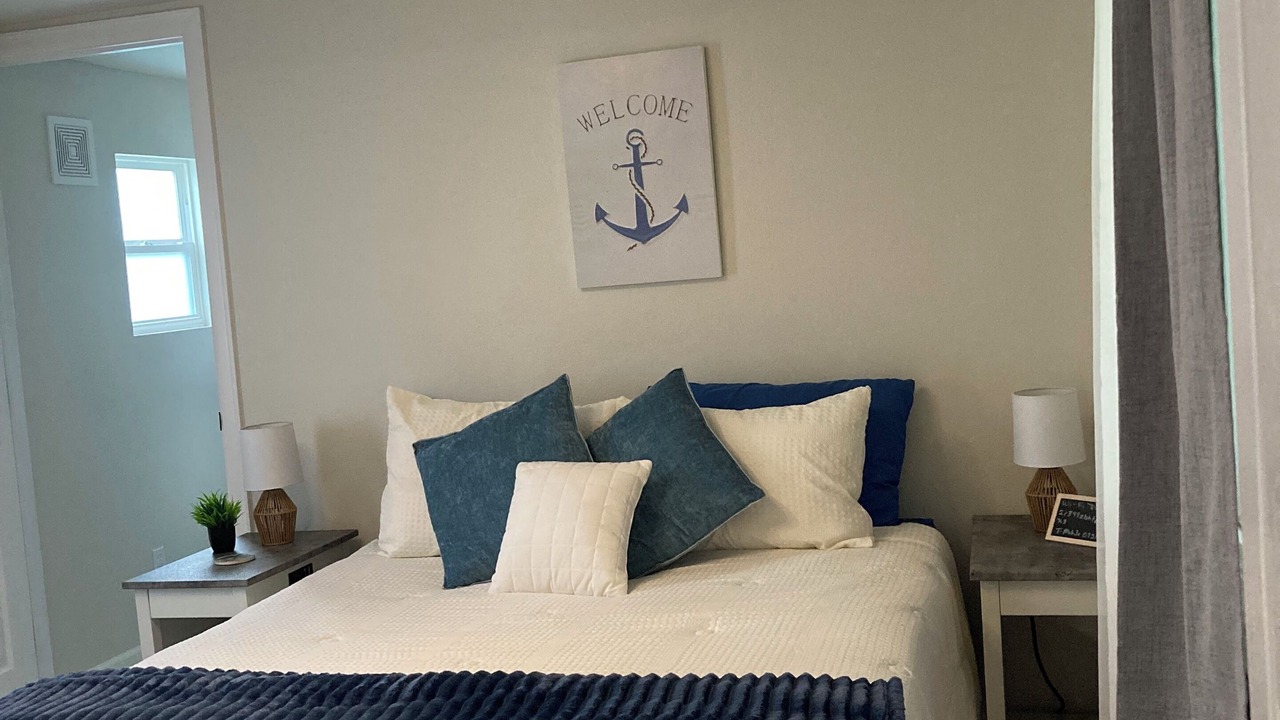Photo of Bedroom in Taylor Creek