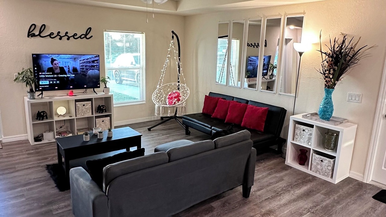 Photo of Livingroom in LaBelle