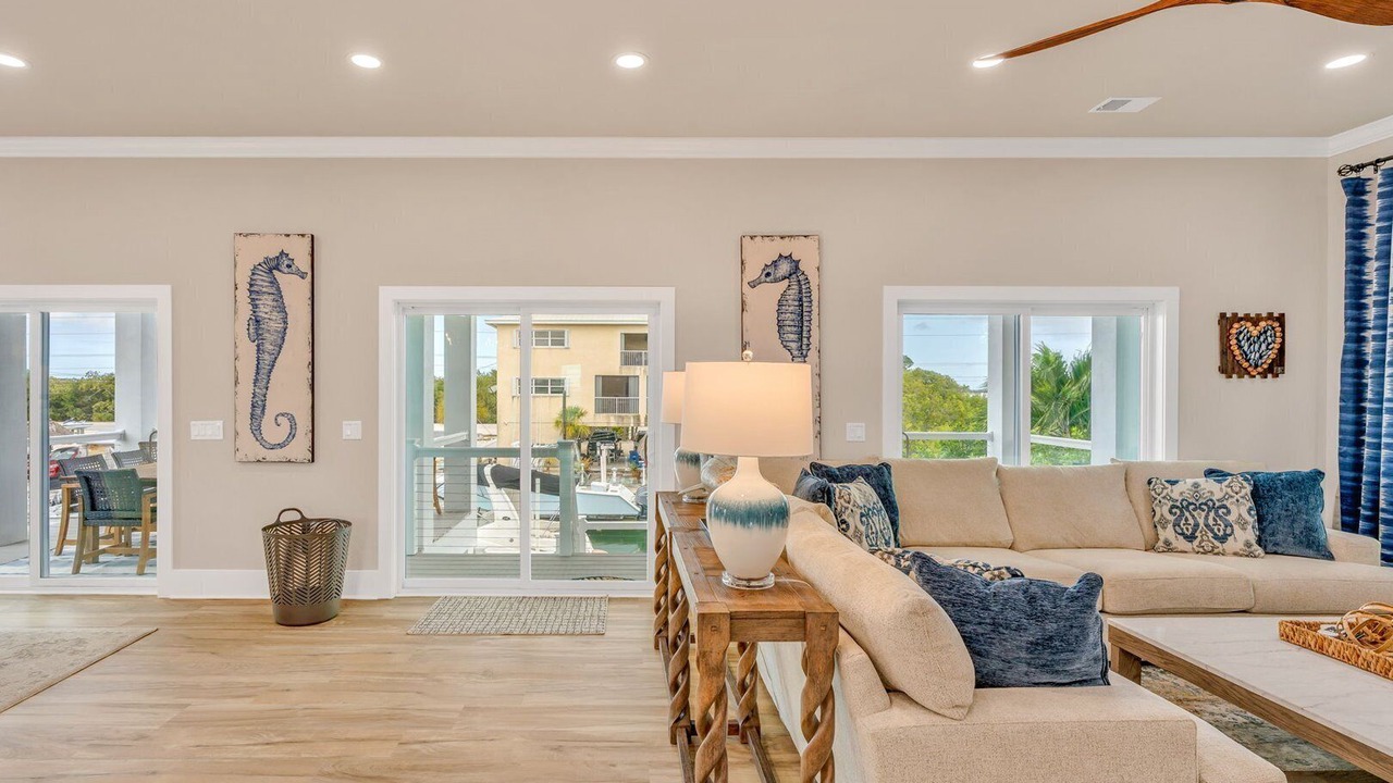 Photo of Livingroom in Summerland Key