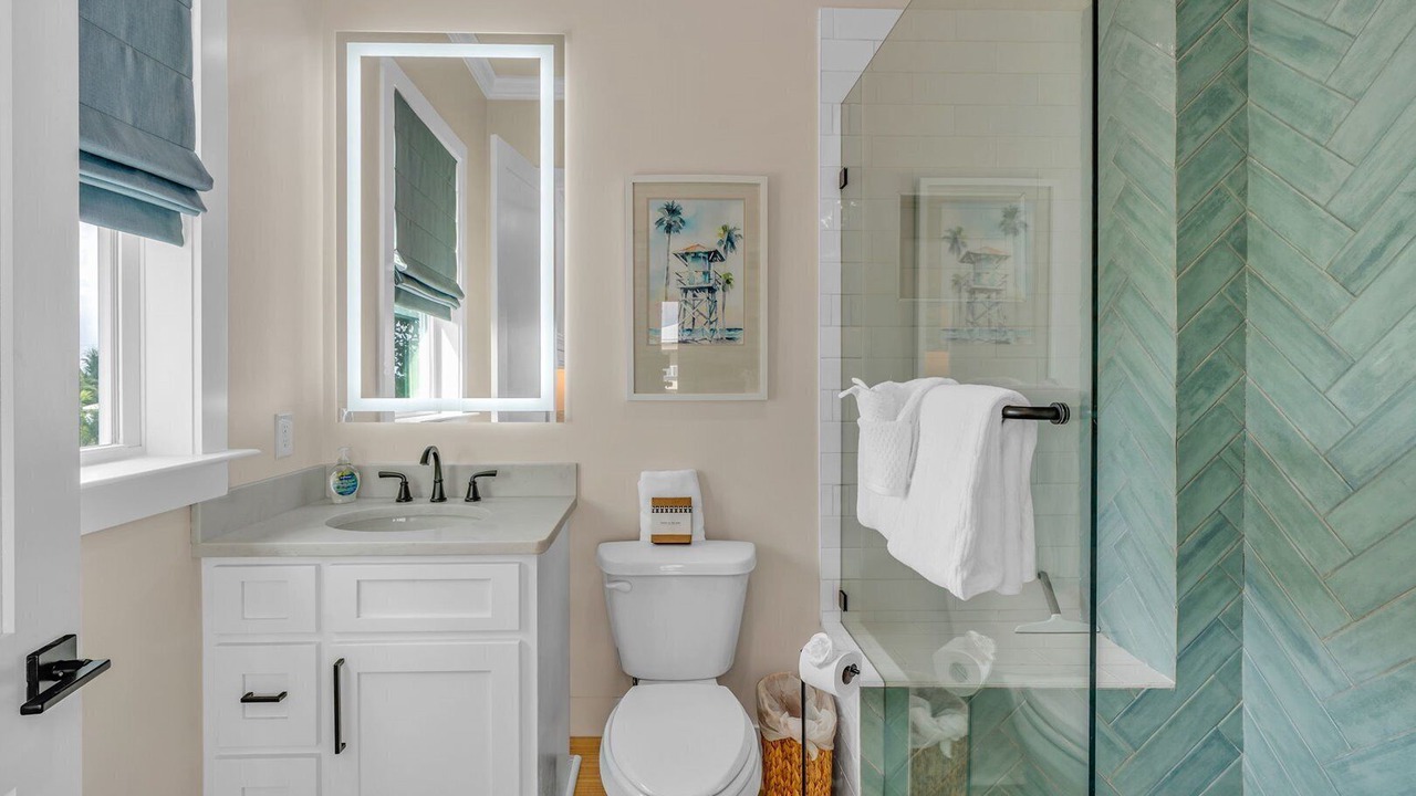 Photo of Bathroom in Summerland Key