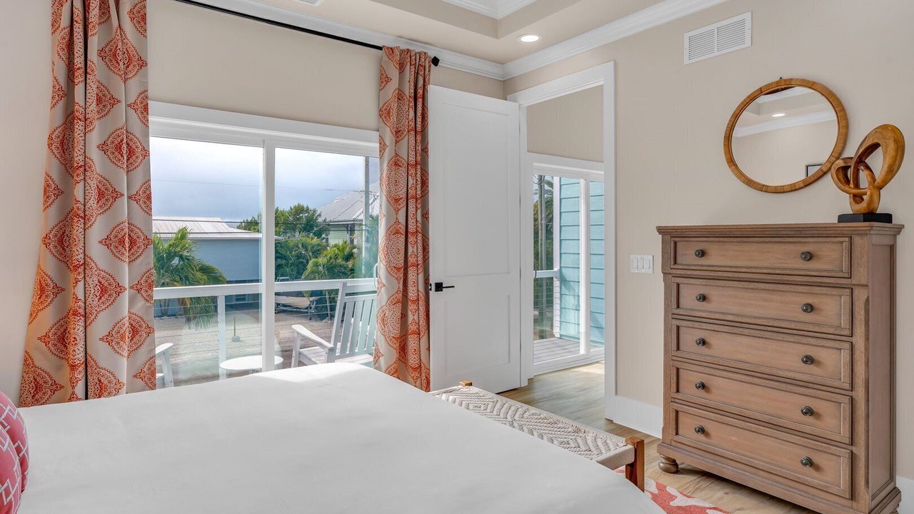 Photo of Bedroom in Summerland Key