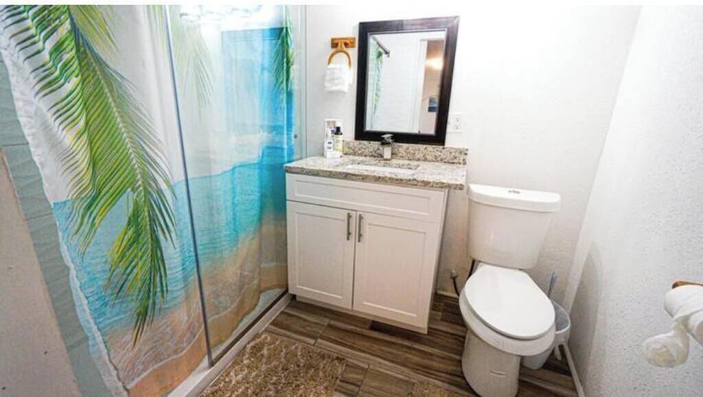 Photo of Bathroom in Crescent Heights
