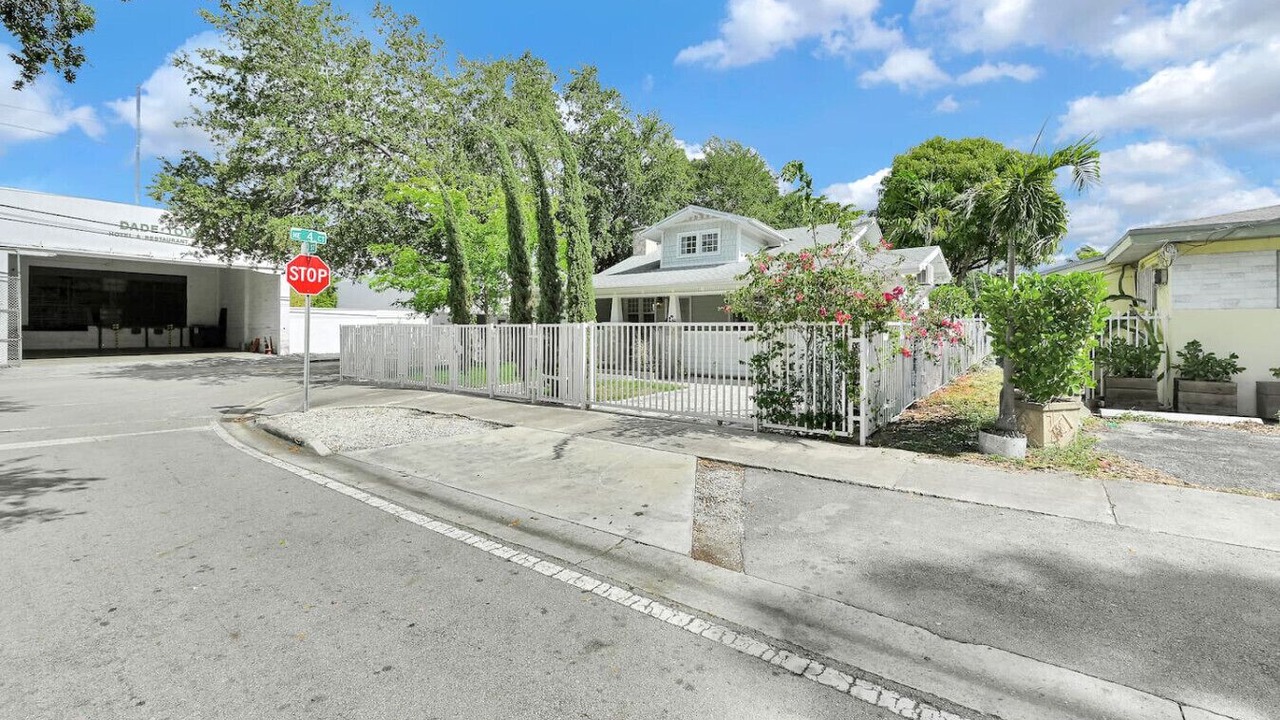 Photo of Outdoor in Northeast Miami