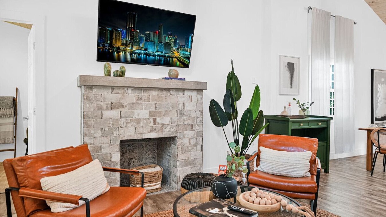 Photo of Livingroom in Northeast Miami