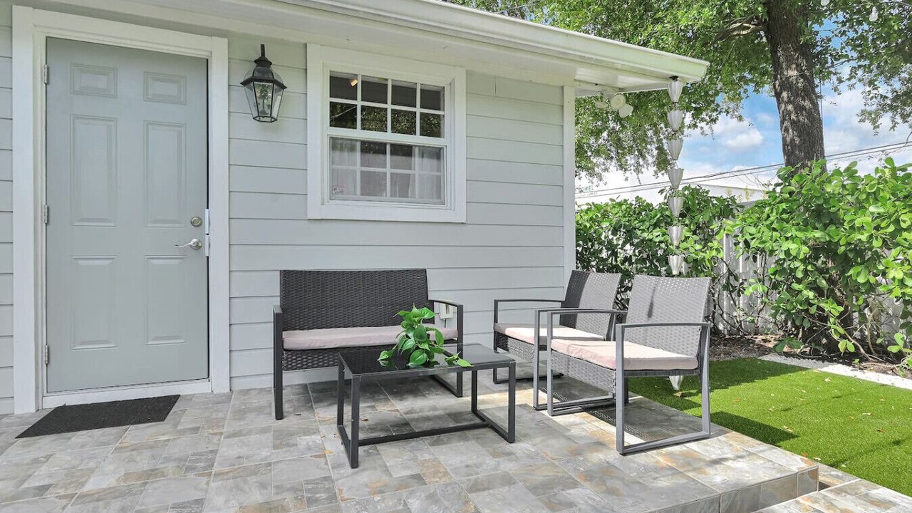 Photo of Patio Balcony in Northeast Miami