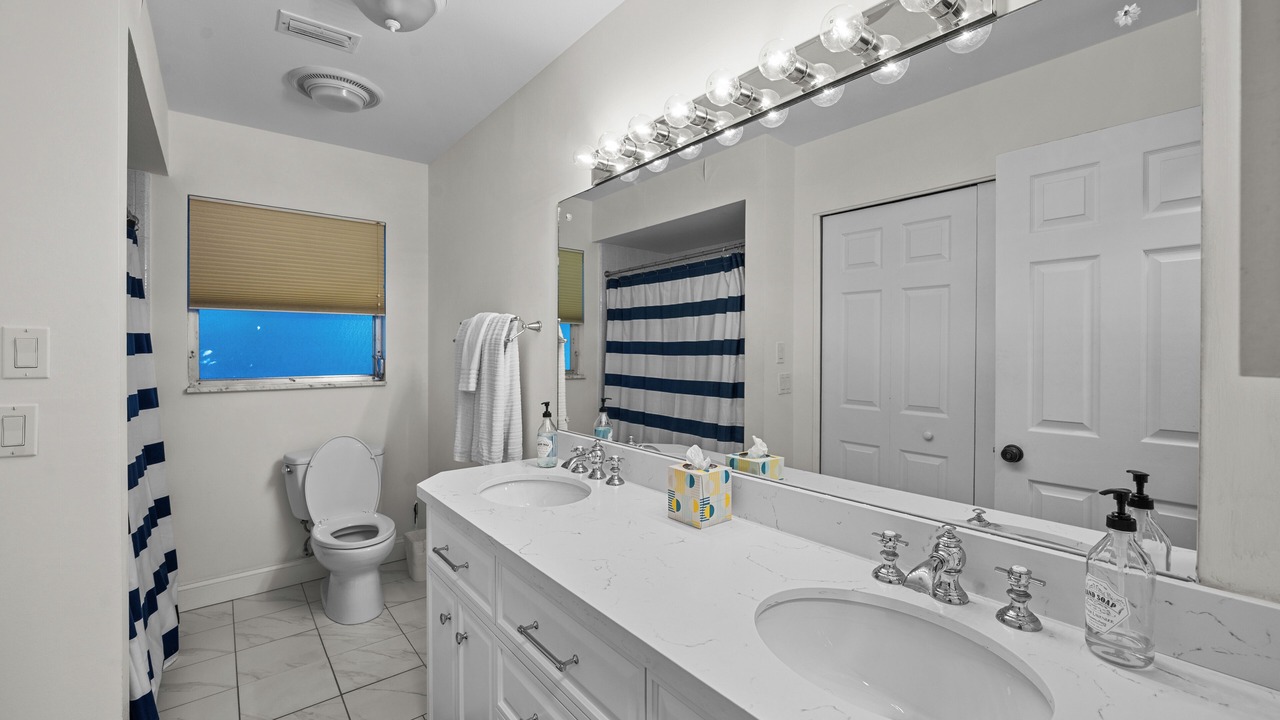 Photo of Bathroom in Longboat Key