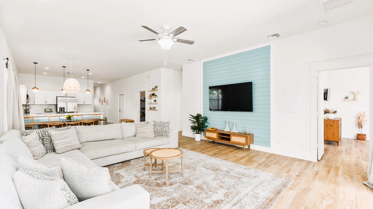 Photo of Livingroom in Jensen Beach