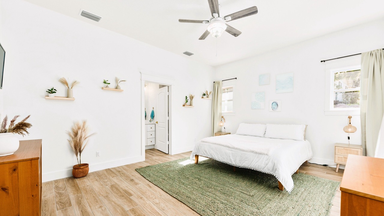Photo of Bedroom in Jensen Beach