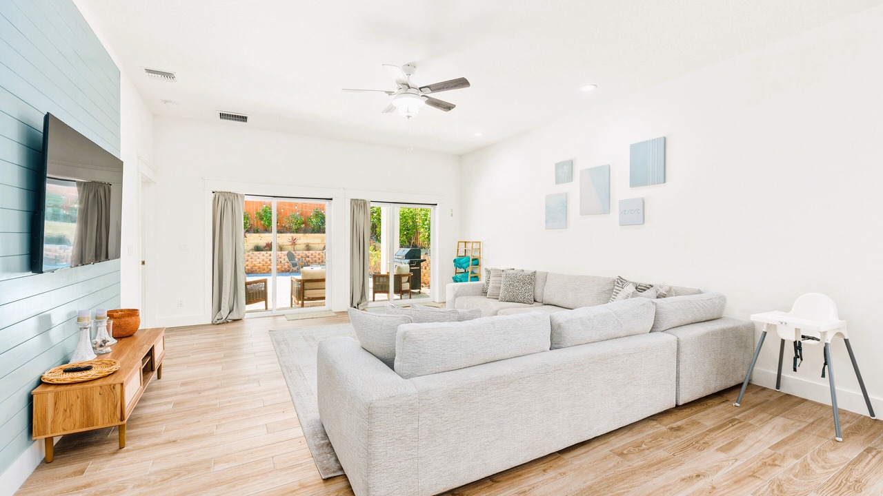 Photo of Livingroom in Jensen Beach
