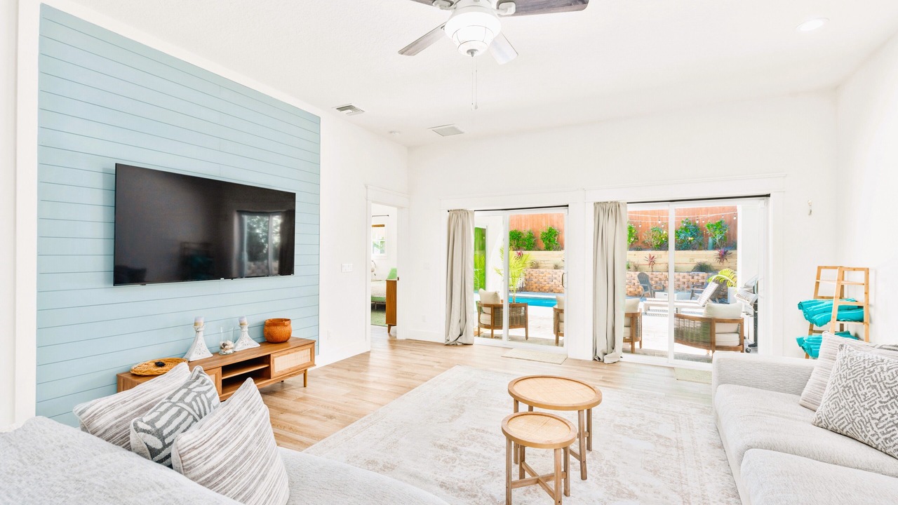 Photo of Livingroom in Jensen Beach