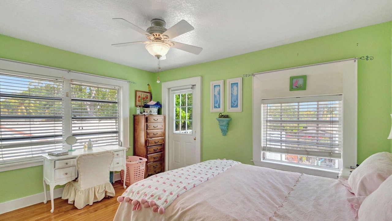 Photo of Bedroom in Old Northwood Historic District