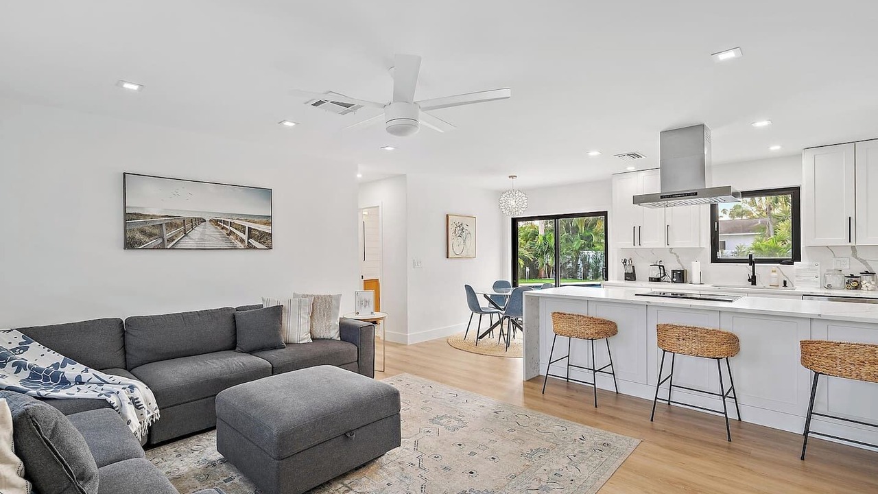 Photo of Livingroom in Palm Beach Gardens