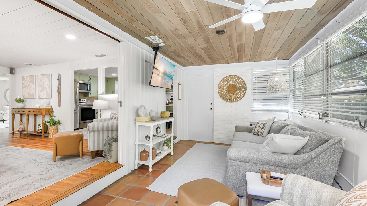 Photo of Livingroom in South Gate Ridge