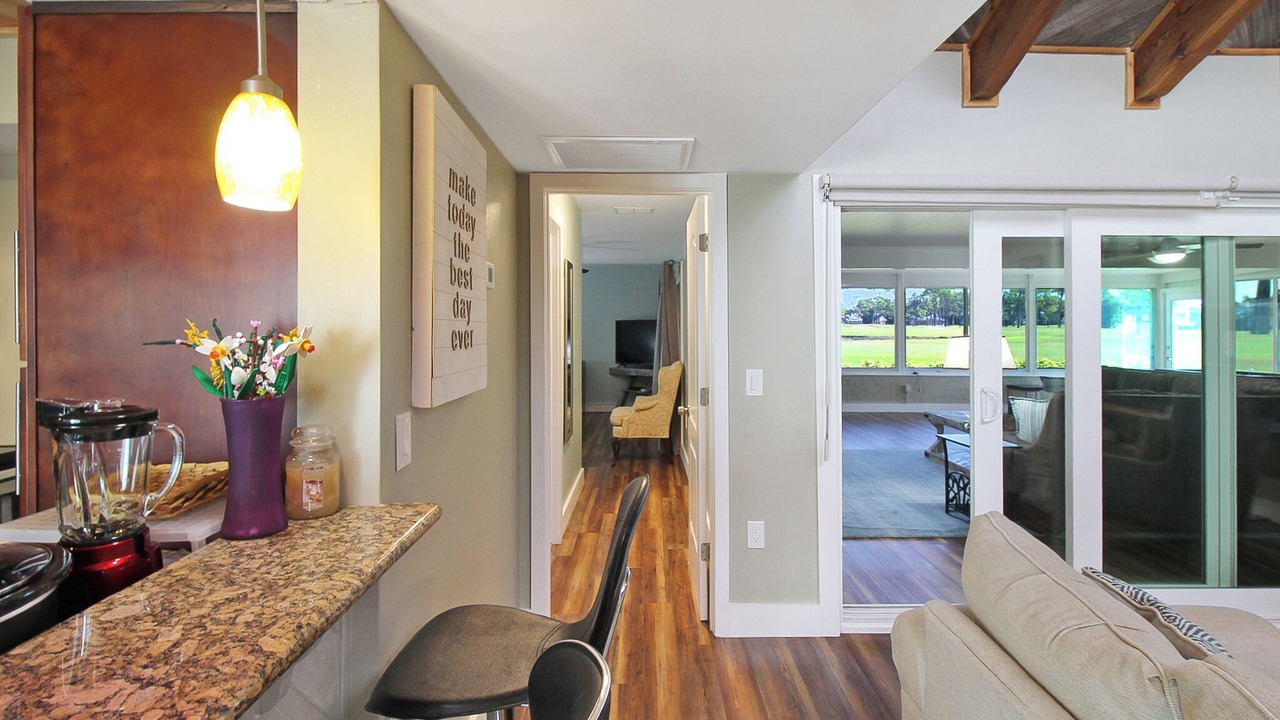 Photo of Livingroom in Trailer Estates