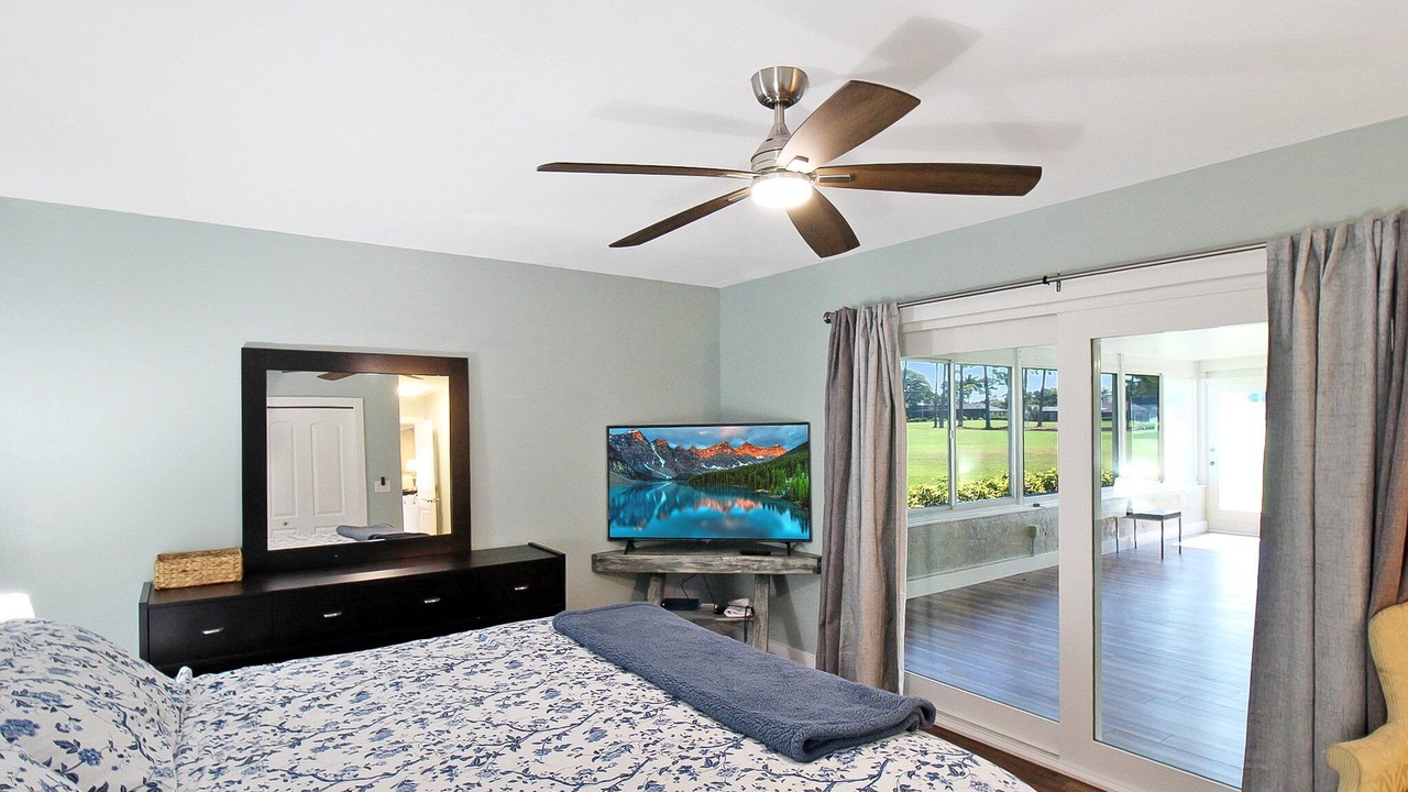 Photo of Bedroom in Trailer Estates