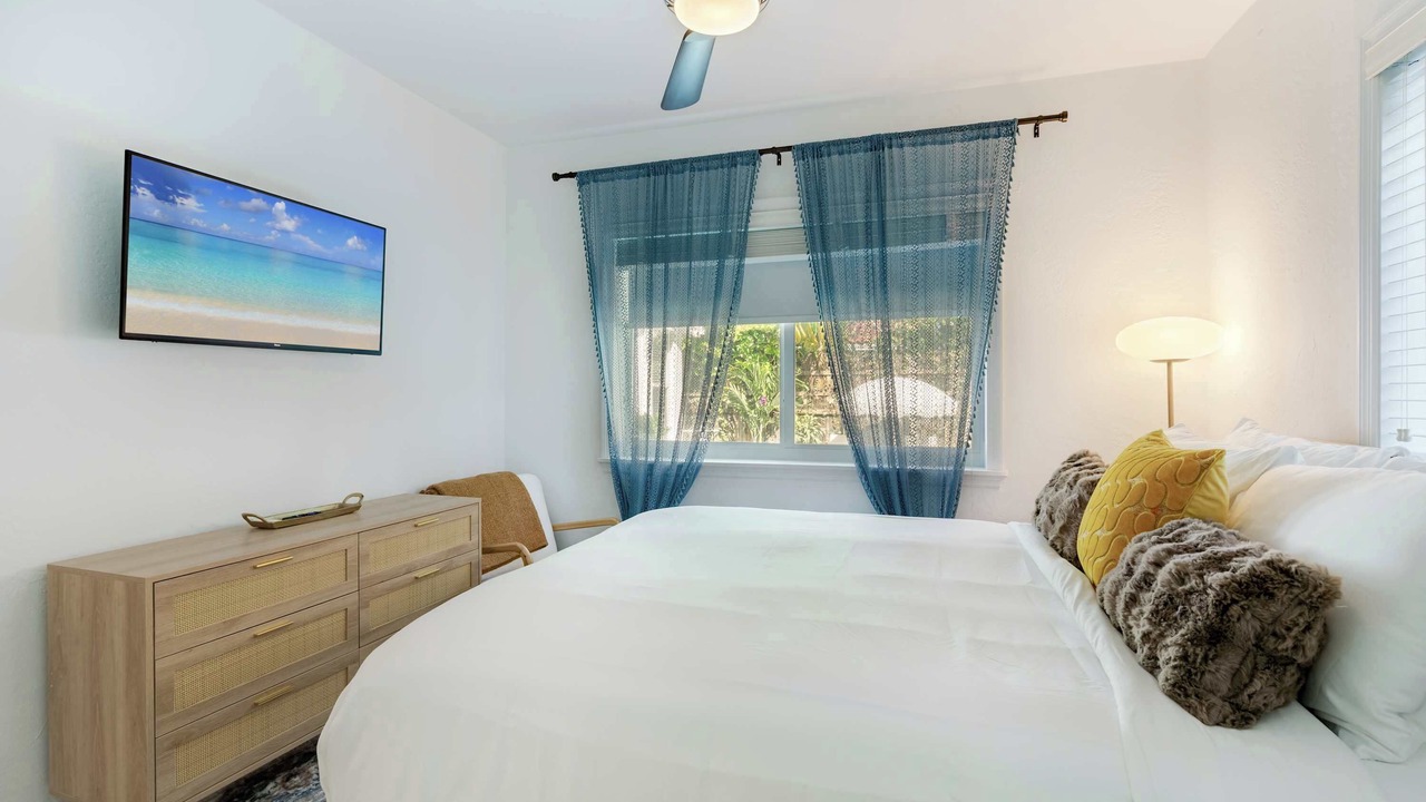 Photo of Bedroom in Southwest Coconut Grove