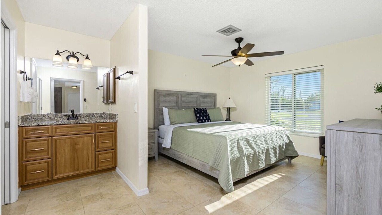 Photo of Bedroom in Englewood