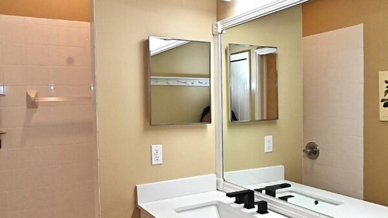 Photo of Bathroom in Naples