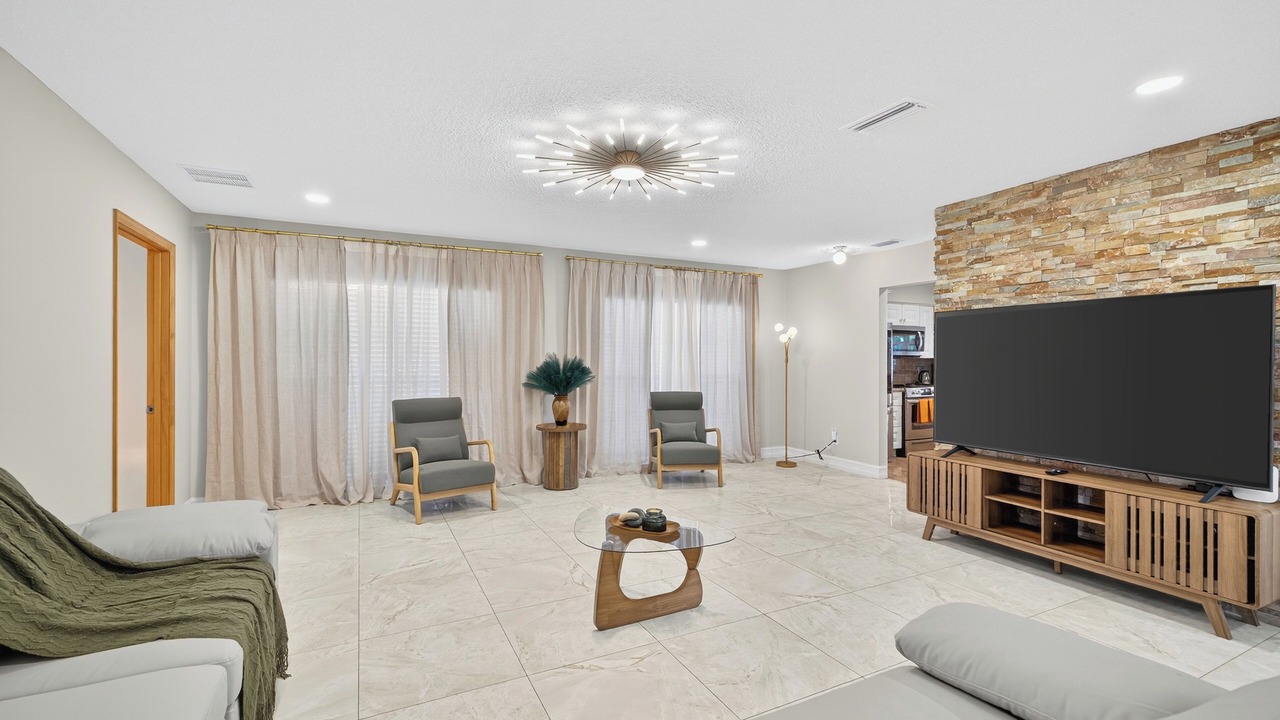 Photo of Livingroom in Tampa