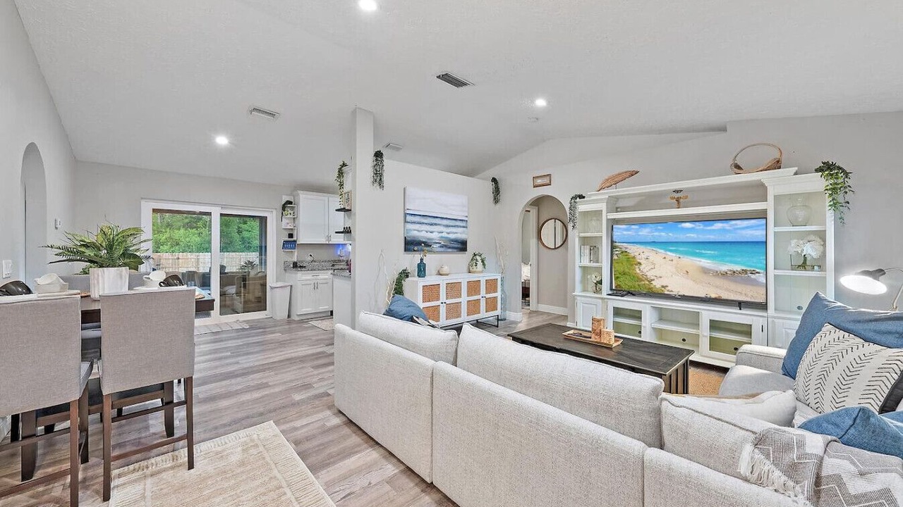 Photo of Livingroom in Port Saint Lucie