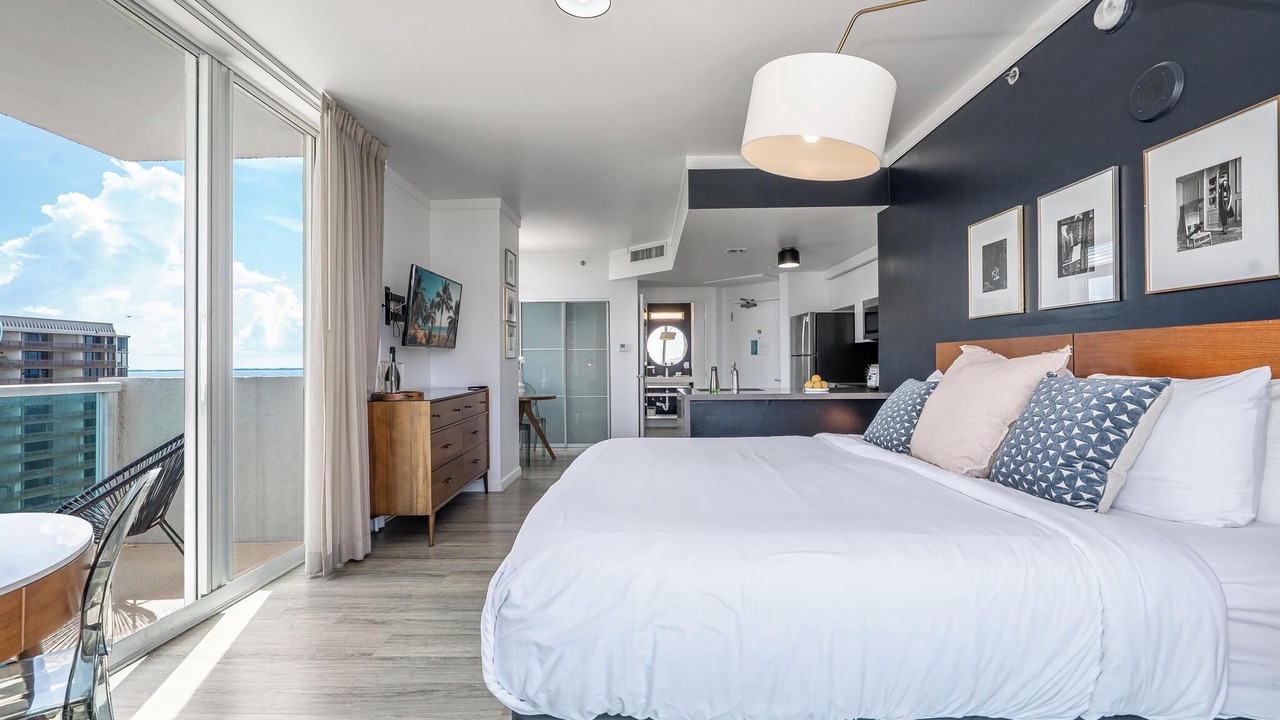 Photo of Bedroom in Coconut Grove