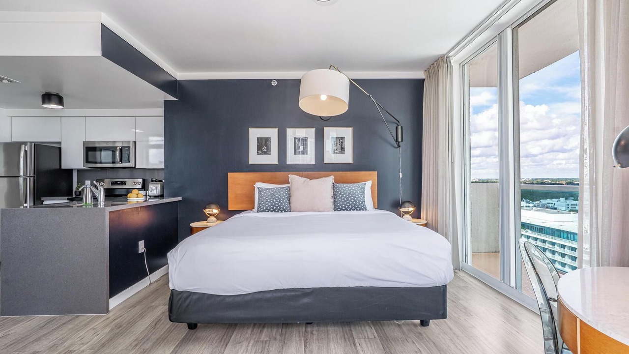 Photo of Bedroom in Coconut Grove